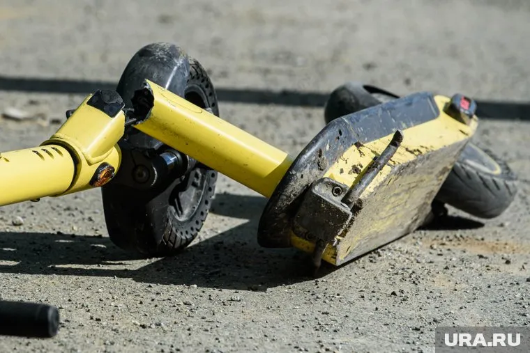 Ребенок пересекал проезжую часть на самокате