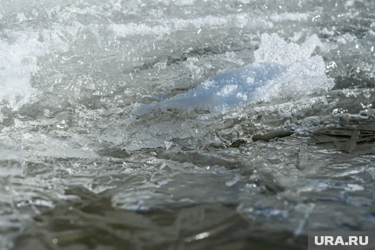 Выход на лед в Челябинской области сейчас крайне опасен 