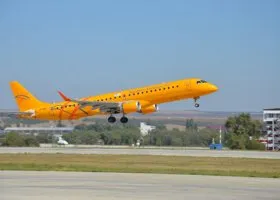 «Саратовские авиалинии» раздали своих пассажиров другим авиакомпаниям