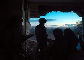 Израиль вновь начал военную операцию и бомбардировки в секторе Газа