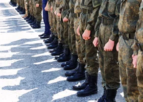 Теперь круглый год: в Госдуме поддержали призыв без перерыва, что это значит и кого заберут