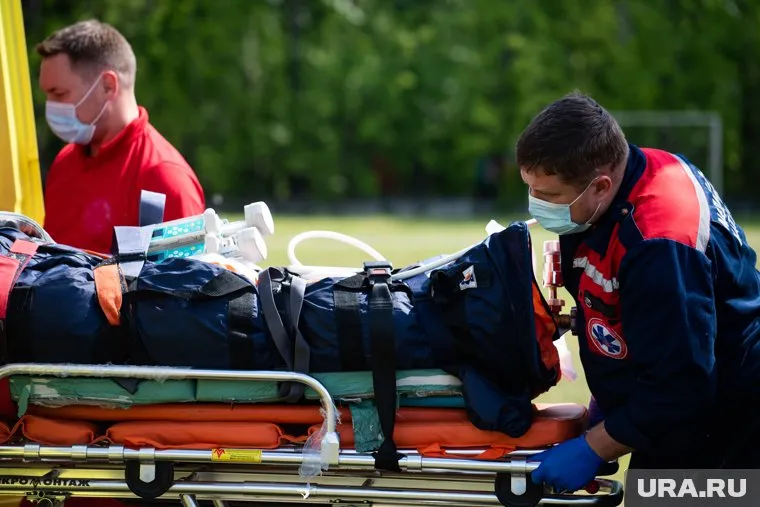 Пострадавших в аварии направили в медучреждение