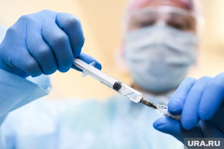 На подтопленных участках продолжается вакцинация от гепатита А