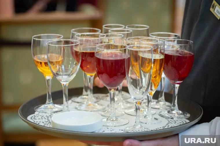 При похмелье следует много спать, потому алкоголь ухудшает качество сна