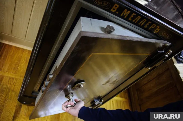 Условия хранения оружия проверят правоохранительные органы