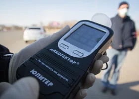 В России предложили конфисковать автомобили за первое пьяное вождение