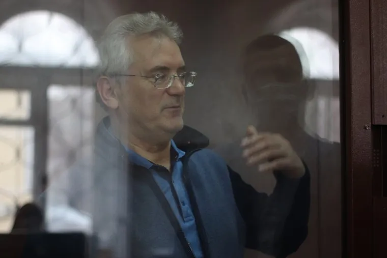 Иван Белозерцев в суде. Москва