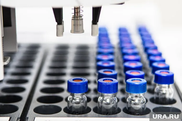 Прививаться назальной вакциной нужно не чаще раза в полгода, заявил Александр Гицнбург