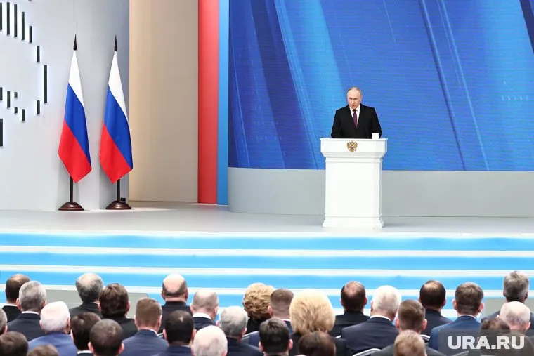 Россия должна обеспечить защиту бизнеса, заявил Владимир Путин