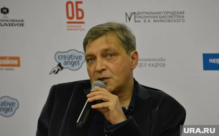 Александр Невзоров* и его супруга признаны экстремистским объединением