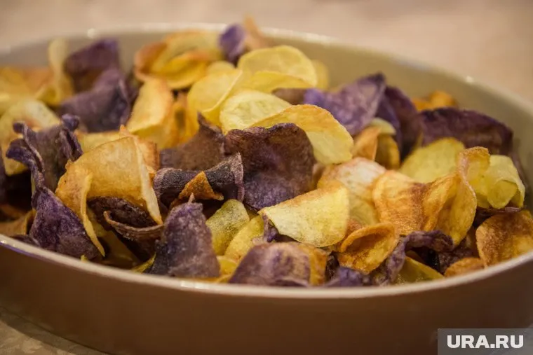 Жительница Покачей стала производителем органических чипсов из ягеля и маринованных грибах