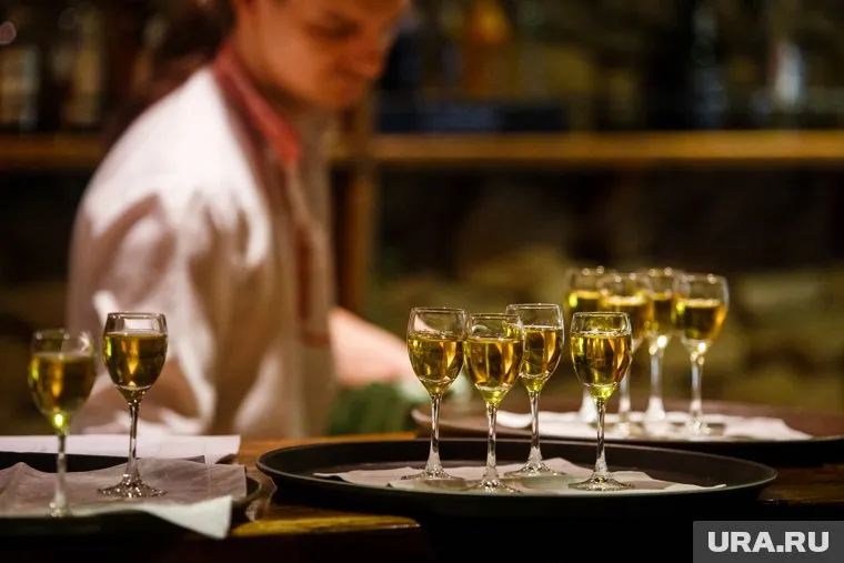 В барах и ресторанах введут ограничения на продажу алкоголя как в магазинах