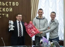 Якушев: «Даже мой парикмахер рассуждал, менять ли Большунову лыжи»