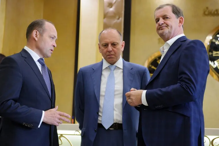 Расширенное заседание президиума областного Союза промышленников и предпринимателей в офисе компании "Сималенд". Екатеринбург