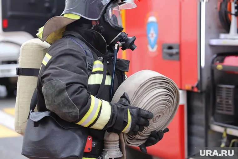 Огнеборцы потушили горящую баню в кооперативе в селе Введенское