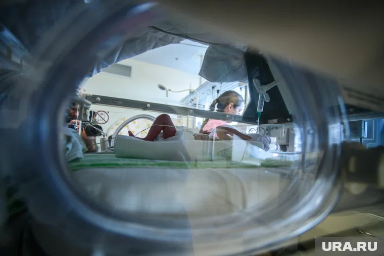 С начала года ямальские врачи выходили 250 недоношенных малышей
