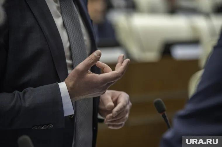 Соратники экс-главы Новочебоксарска объединяются против ЕР