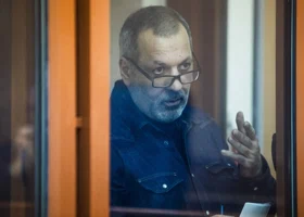 Девушка в кружевном белье Девушка в кружевном белье