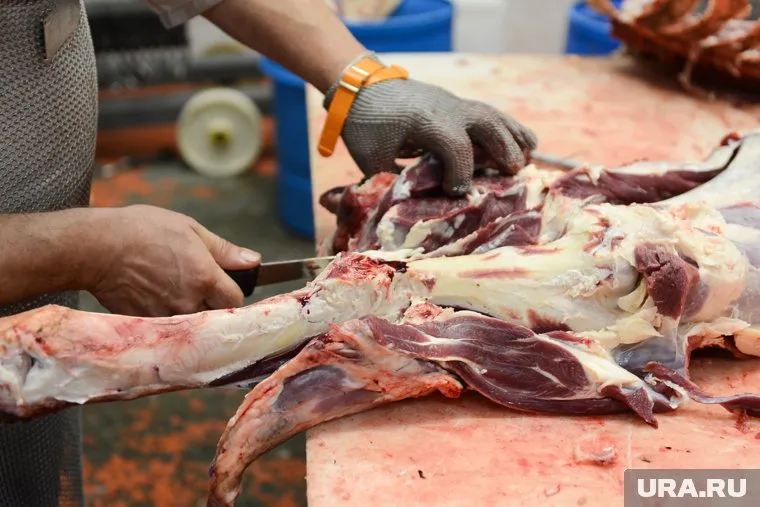 Стоимость свинины и индейки доходит до 600 рублей за килограмм