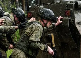 Как мучали расстрелявшего солдат срочника, Слепаков высмеял ремонт в Екатеринбурге, пьяный дебош звезды «Убойной силы»