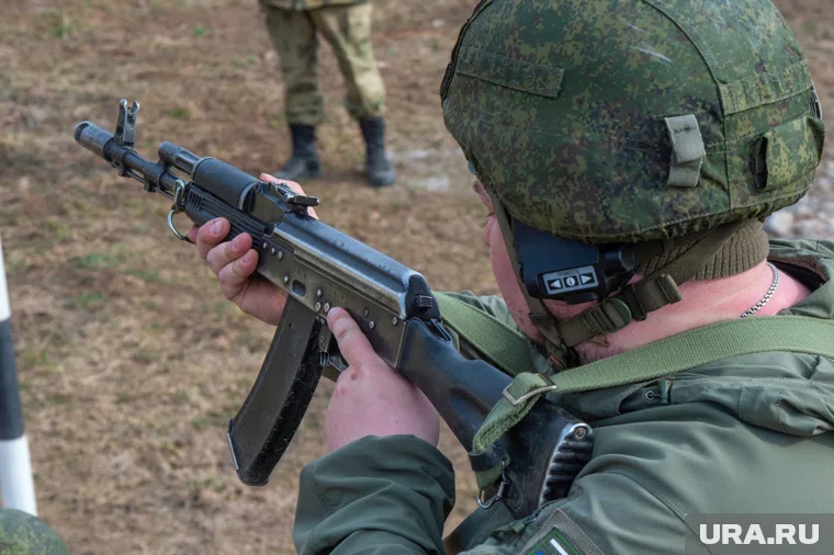 Военнослужащие России нанесли удар по нефтебазе хранения военной техники ВСУ