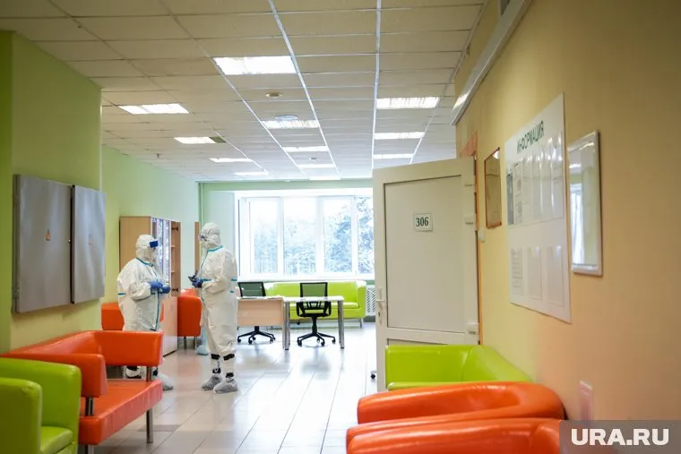 В Екатеринбург прибудет бригада из четырех специалистов с большим опытом лечения ковидных пациентов