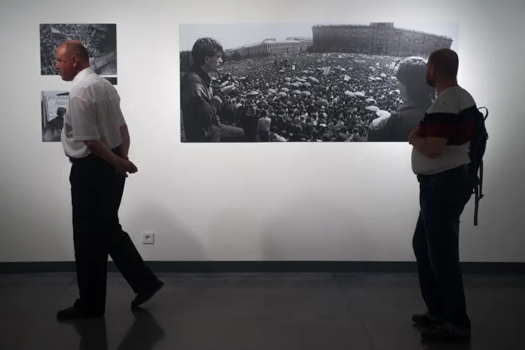 Выставка "Август 1991: Люди на площади". Екатеринбург, выставка август 1991