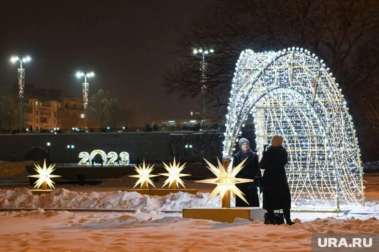 Провести новогодние праздники в Екатеринбурге хотели бы 24% россиян