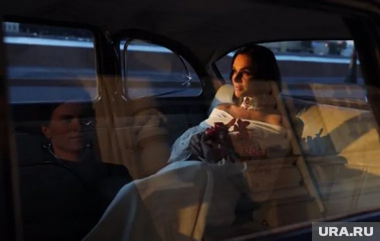Алена Водонаева на свадьбу выбрала раритетное авто
