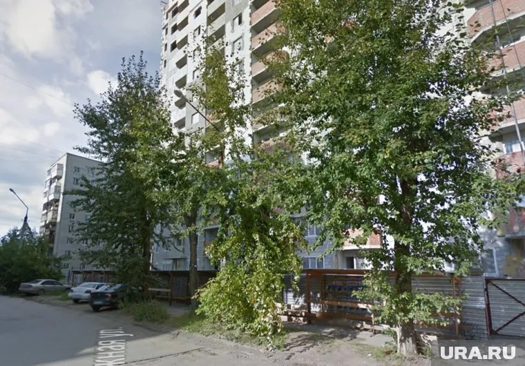 Жители дома, где проживали задержанные террористы, стали заложниками коммунальной войны