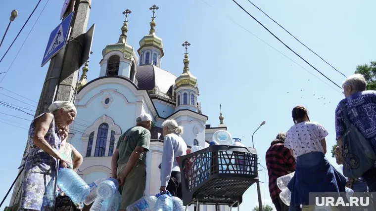 Мариуполь возвращается к мирной жизни