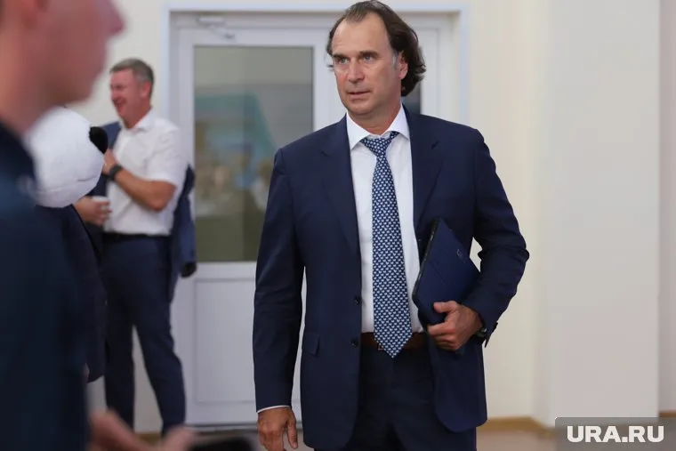 Депутат ГД Сергей Лисовский пытается помочь бизнесу курганских аграриев, пострадавших от засухи