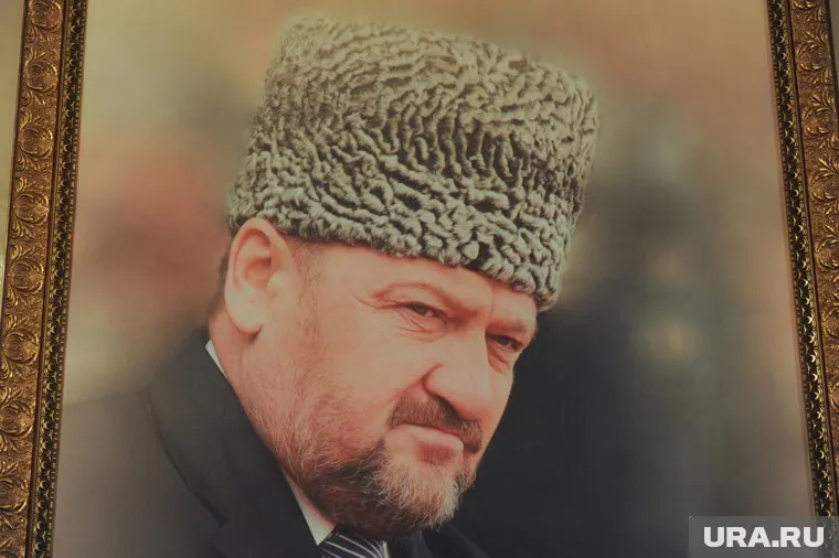 Награда имени первого президента Чечни Ахмата Кадырова является высшей в республике