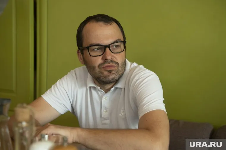 Возвращение прямых выборов, по мнению Григоренко, может спровоцировать бардак в территориях