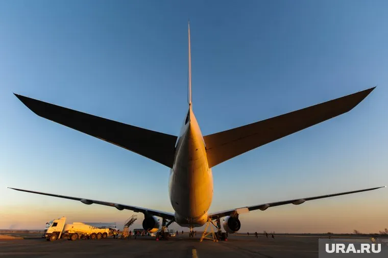 Причина — экстренная посадка лайнера Ryanair в Минске