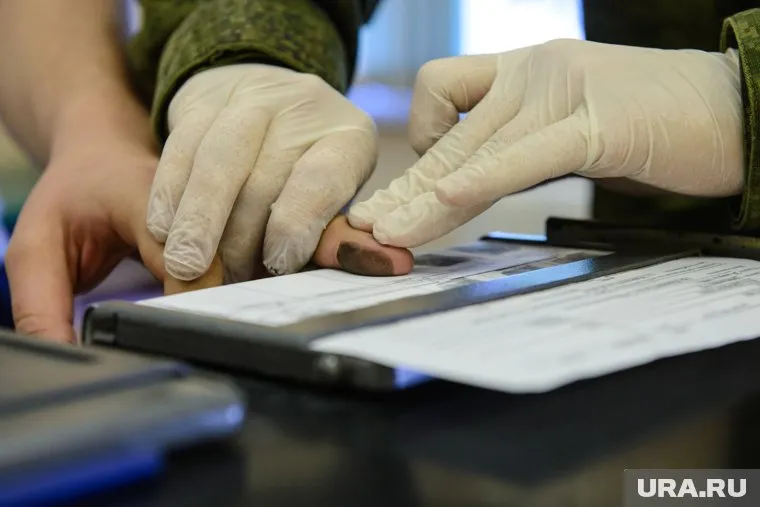 С 29 декабря все иностранцы должны пройти дактилоскопическую регистрацию