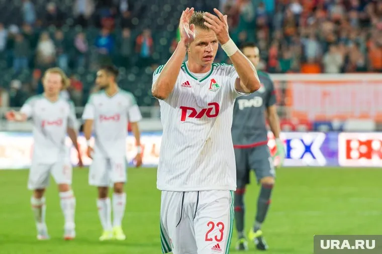 Дмитрий Тарасов отказался выплачивать риэлтору вознаграждение, пишет Starhit