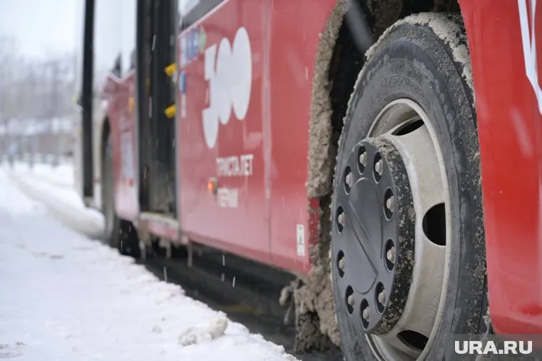 Власти отмечают, что решение напрямую связано со сроком службы автобусов