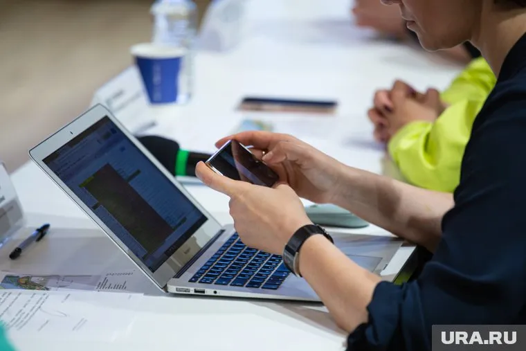 Женщина сделала заказ на маркетплейсе "Мегамаркет"