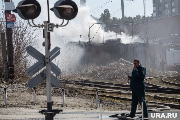 Владимир Рогов допустил, что удары наносятся по складам с вооружениями
