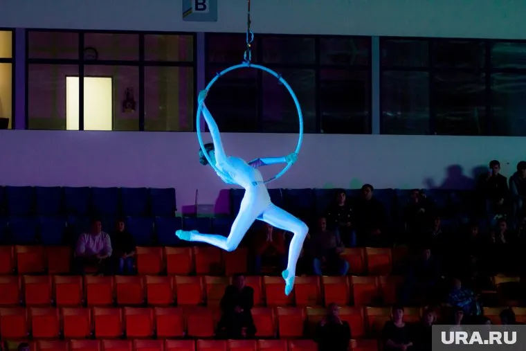 Девушка получила тяжелые травмы, упав с аттракциона в цирке