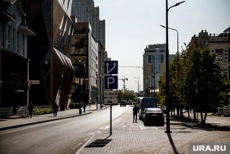 Год назад мэрия анонсировала, что вторая часть работ на ул. Горького полностью завершится к концу сентября