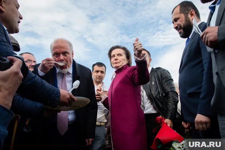 Югорский губернатор не хочет оплачивать неэффективную работу «ЮТэйр», особенно с учетом отношения авиакомпании к регионам «матрешки»