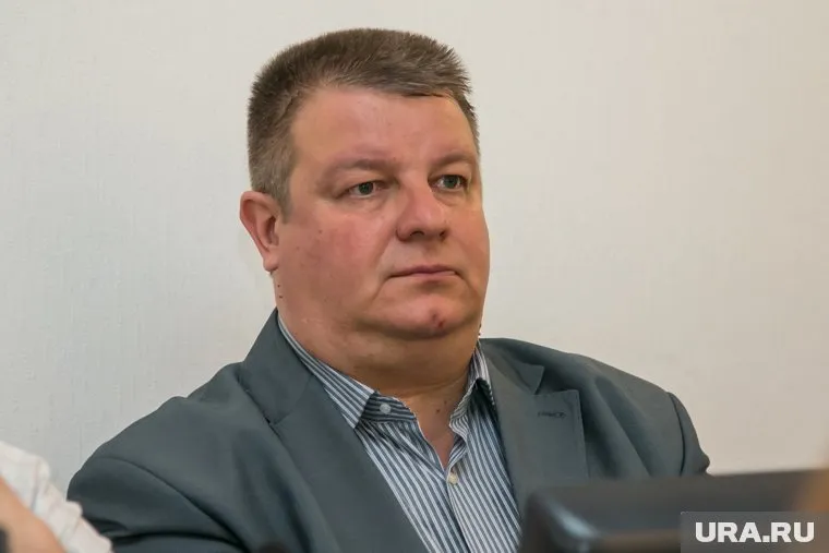 После отставки Виктора Масича оклад директора МФЦ уменьшили