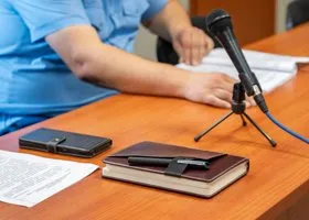 Свердловский суд оставил в силе решение о заочном аресте фигуранта дела Юревича