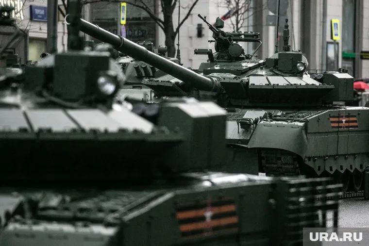 Украина станет полигоном для испытания российских танков Т-90 и британских Challenger 2, пишет Asia Times