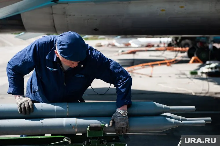 Завод занимается производством зарядов для ракетных комплексов истребителей (архивное фото)
