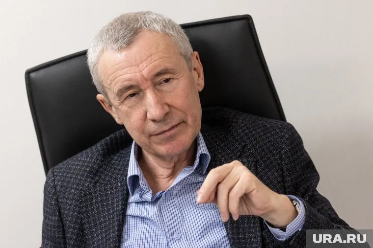 Сербия может скоро поддаться давлению Запада, сказал Андрей Климов