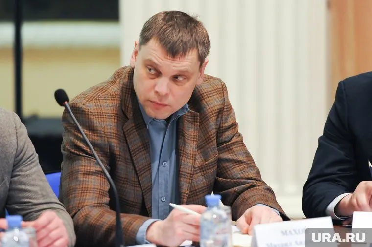 Михаил Махов рассказал, где взял деньги на передвижную лабораторию
