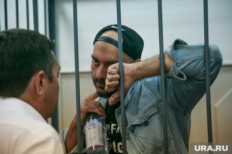 Серебренников теперь находится под подпиской о невыезде